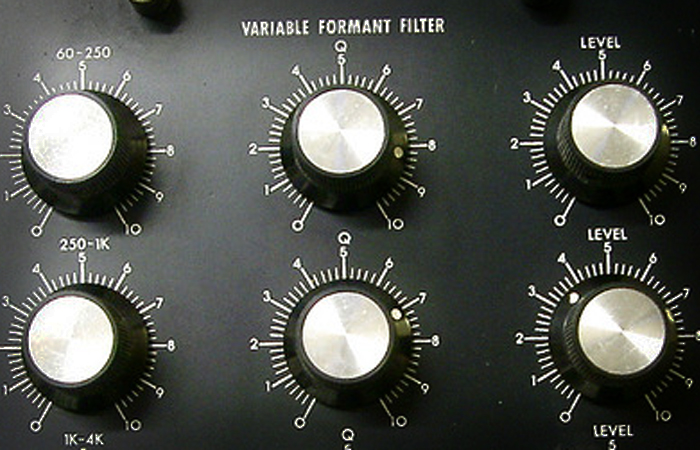 Voltage-Controlled Filter (VCF)